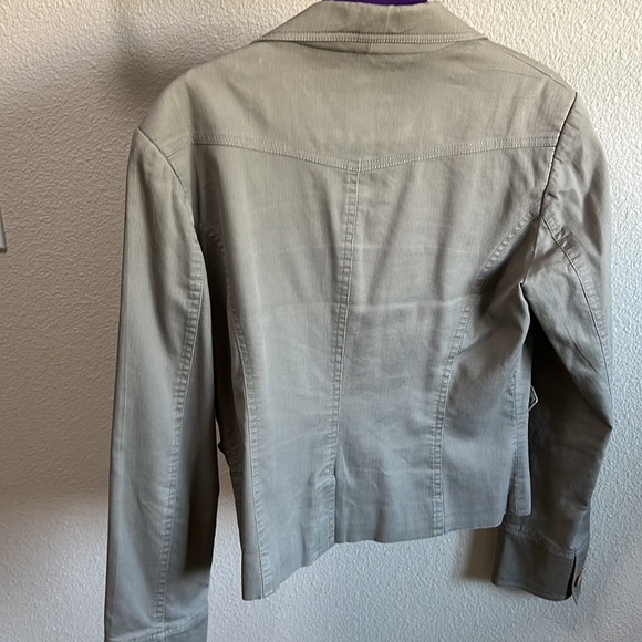 Jacket - Picture 4 of 4